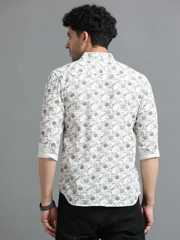 Tom_Mackler_Men_Printed_Casual_White_Shirt