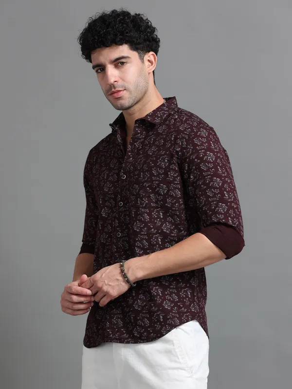 Tom_Mackler_Men_Printed_Casual_Maroon_Shirt