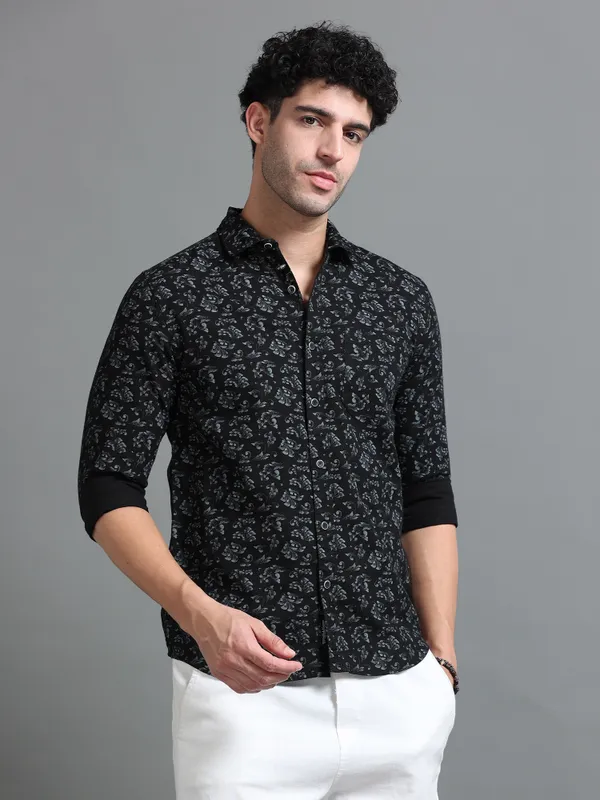 Tom_Mackler_Men_Printed_Casual_Black_Shirt