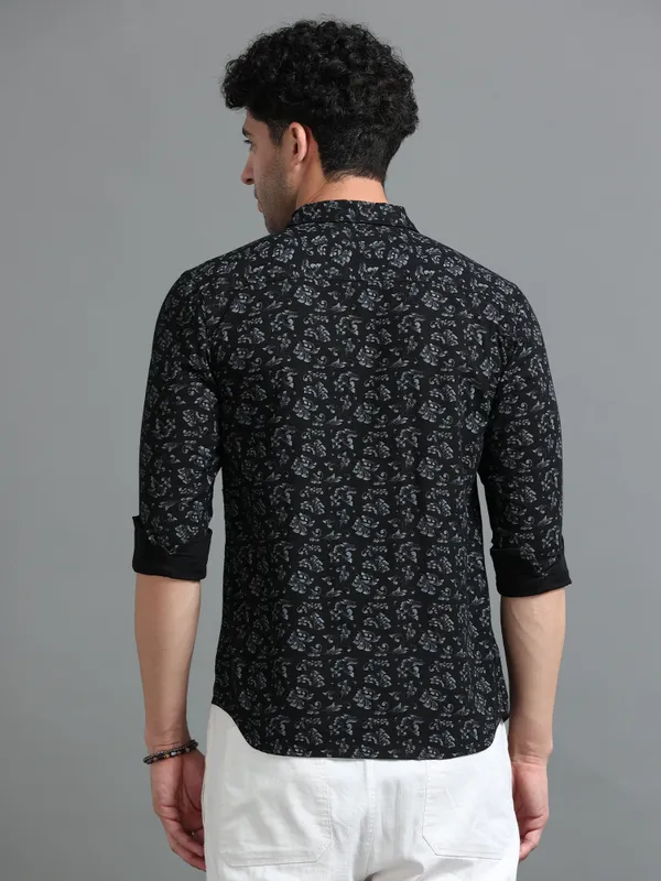 Tom_Mackler_Men_Printed_Casual_Black_Shirt