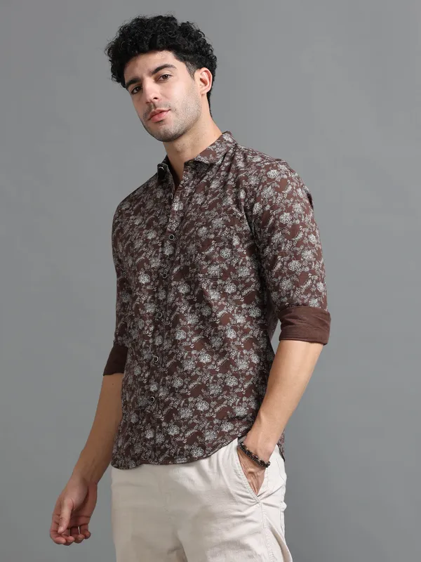 Tom_Mackler_Men_Printed_Casual_Maroon_Shirt