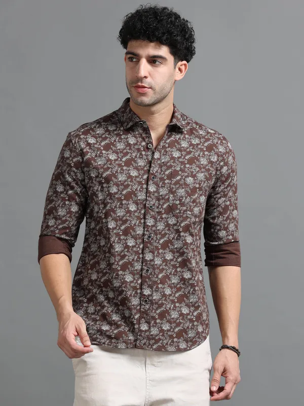 Tom_Mackler_Men_Printed_Casual_Maroon_Shirt