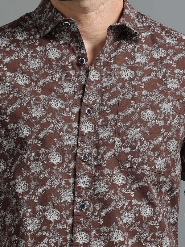 Tom_Mackler_Men_Printed_Casual_Maroon_Shirt