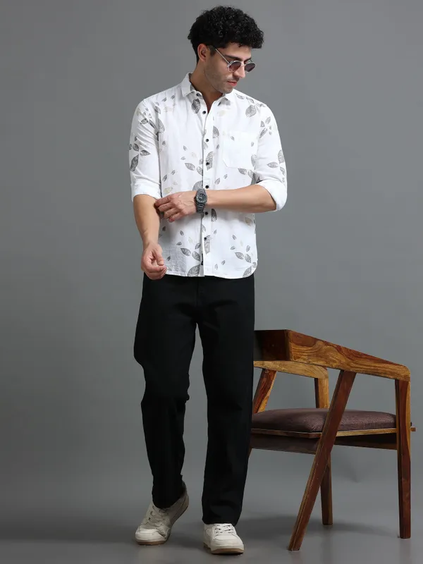 Tom_Mackler_Men_Printed_Casual_White,_Grey_Shirt