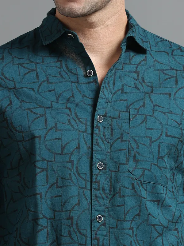 Tom_Mackler_Men_Printed_Casual_Blue_Shirt