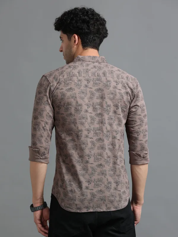 Tom_Mackler_Men_Printed_Casual_Brown_Shirt