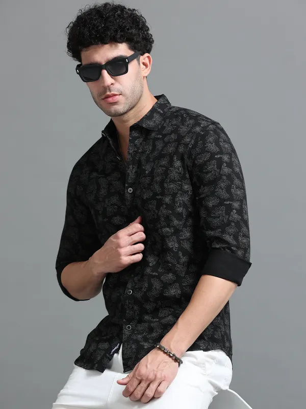 Tom_Mackler_Men_Printed_Casual_Black_Shirt