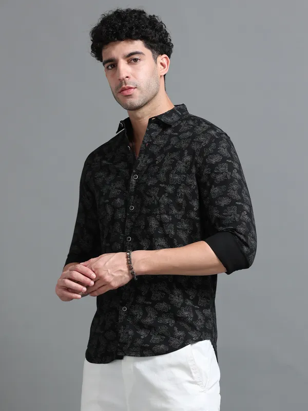 Tom_Mackler_Men_Printed_Casual_Black_Shirt