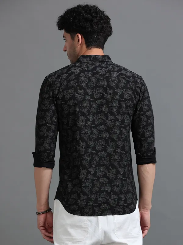 Tom_Mackler_Men_Printed_Casual_Black_Shirt