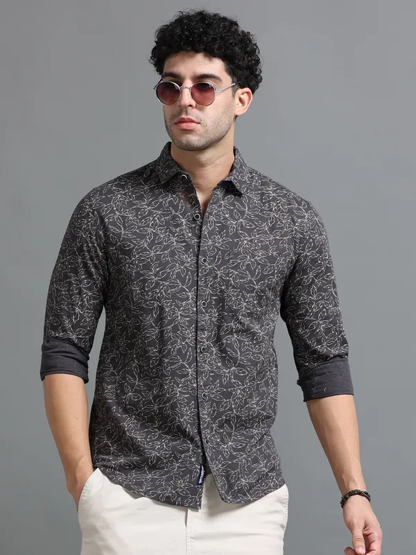 Tom_Mackler_Men_Printed_Casual_Dark_Blue_Shirt