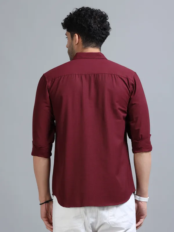 Tom_Mackler_Men_Solid_Casual_Maroon_Shirt
