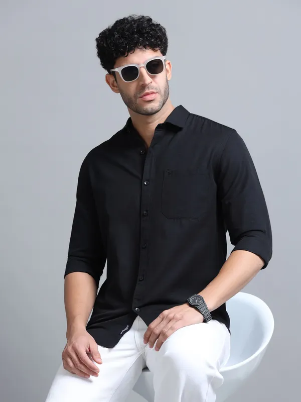 Tom_Mackler_Men_Solid_Casual_Black_Shirt