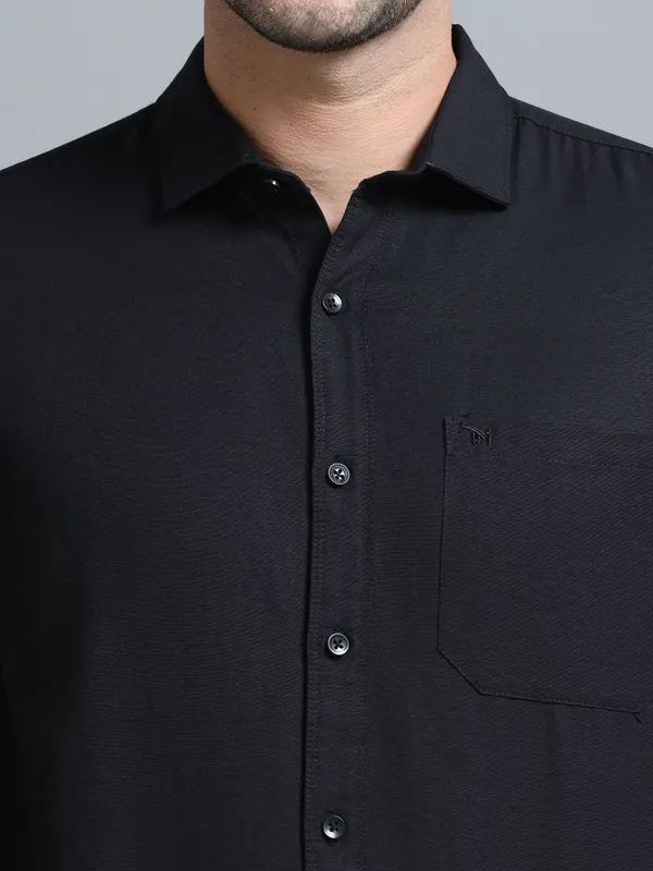 Tom_Mackler_Men_Solid_Casual_Black_Shirt