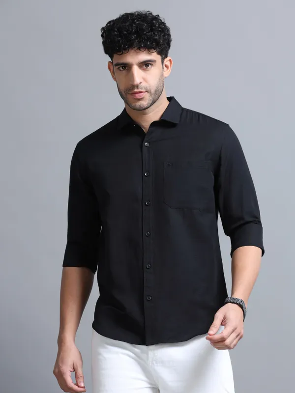 Tom_Mackler_Men_Solid_Casual_Black_Shirt