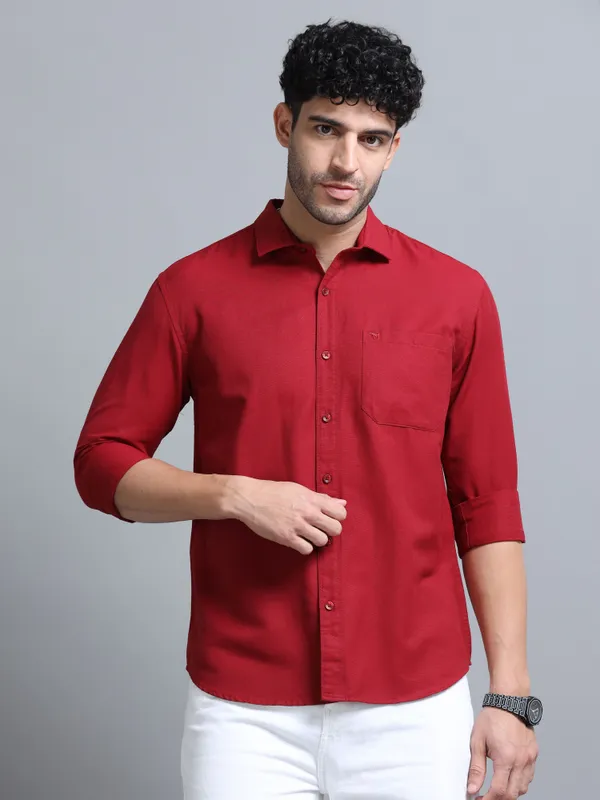 Tom_Mackler_Men_Solid_Casual_Red_Shirt