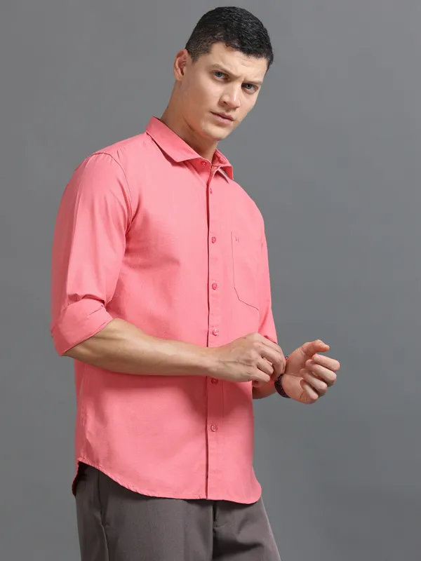 Tom_Mackler_Men_Solid_Casual_Pink_Shirt