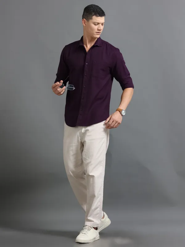 Tom_Mackler_Men_Solid_Casual_Purple_Shirt