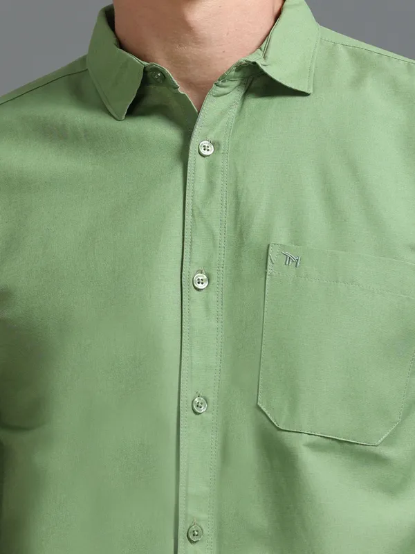 Tom_Mackler_Men_Solid_Casual_Green_Shirt