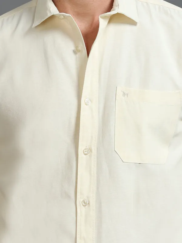 Tom_Mackler_Men_Solid_Casual_Yellow_Shirt