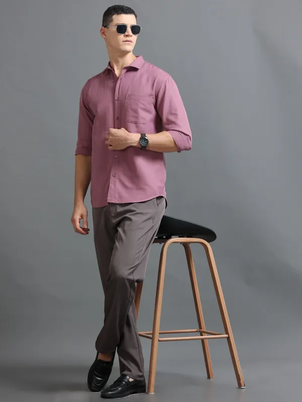 Tom_Mackler_Men_Solid_Casual_Purple_Shirt