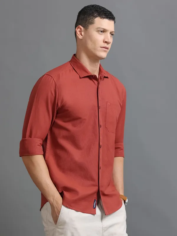 Tom_Mackler_Men_Solid_Casual_Red_Shirt