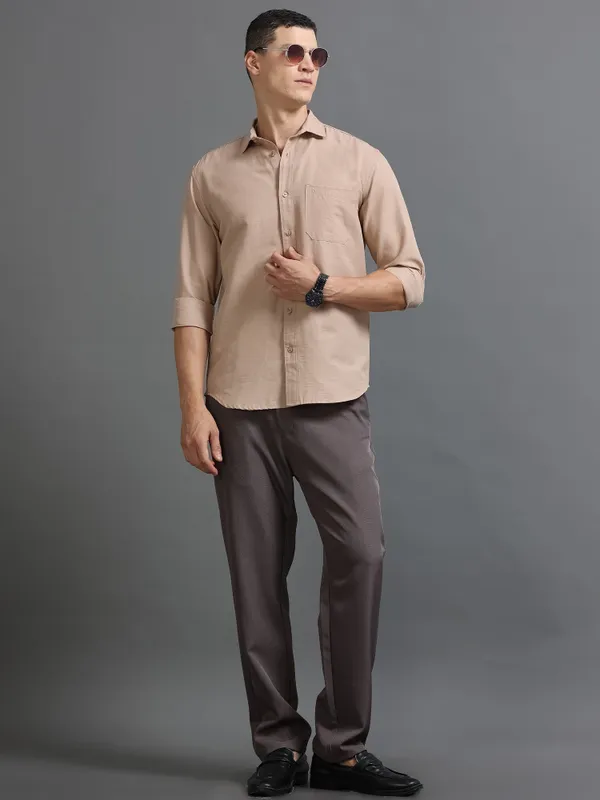 Tom_Mackler_Men_Solid_Casual_Beige_Shirt