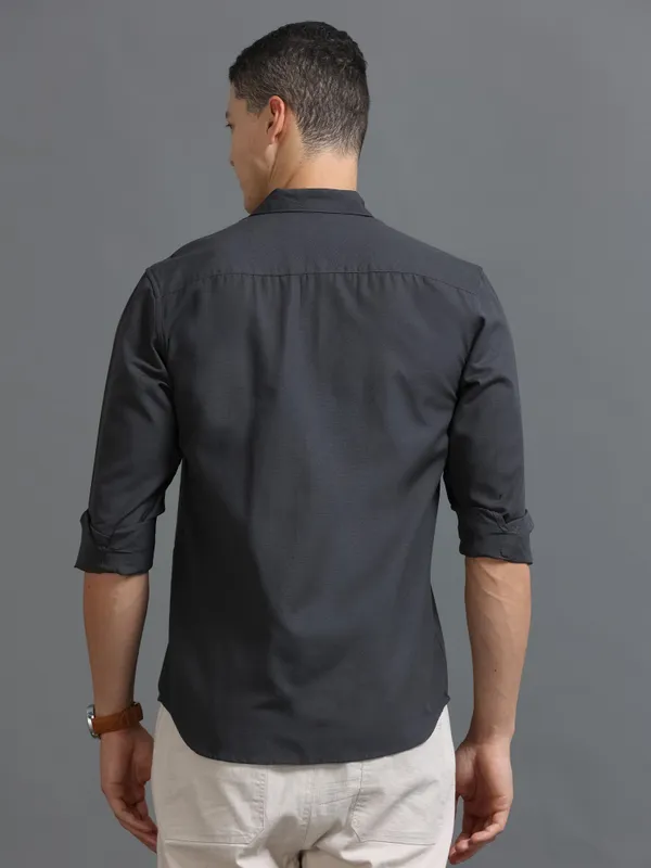 Tom_Mackler_Men_Solid_Casual_Dark_Blue_Shirt