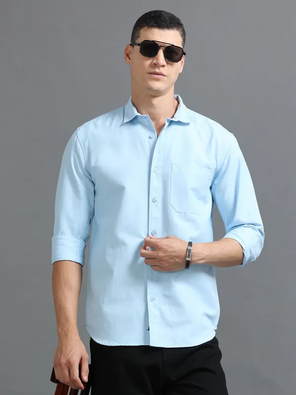 Tom_Mackler_Men_Solid_Casual_Light_Blue_Shirt