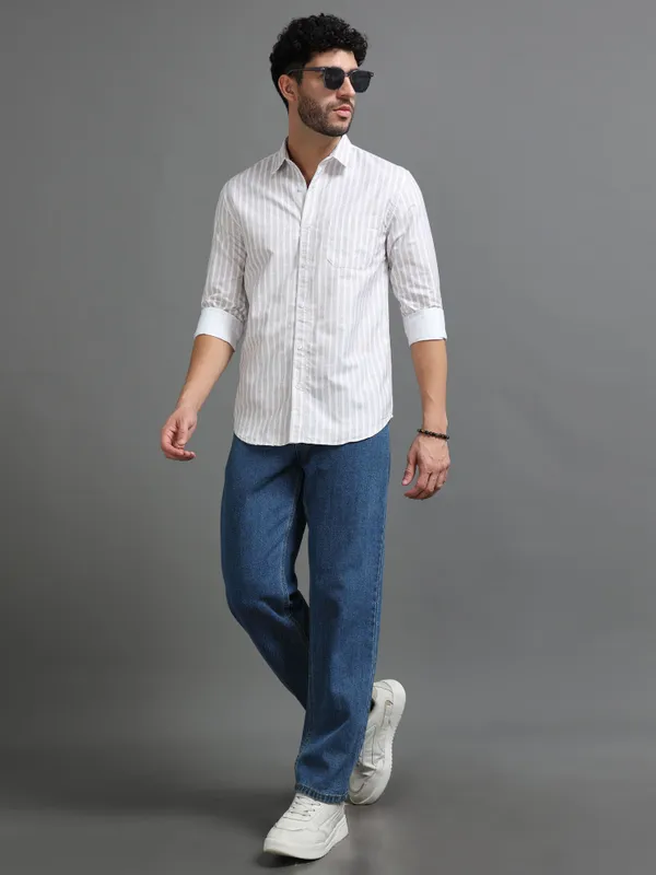 Tom_Mackler_Men_Striped_Casual_White,_Red_Shirt