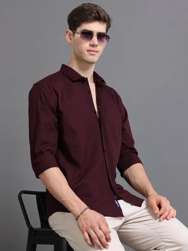 Tom_Mackler_Men_Solid_Casual_Purple_Shirt