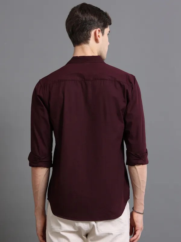 Tom_Mackler_Men_Solid_Casual_Purple_Shirt