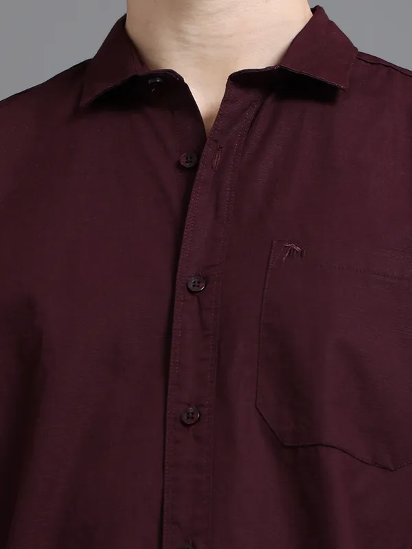 Tom_Mackler_Men_Solid_Casual_Purple_Shirt