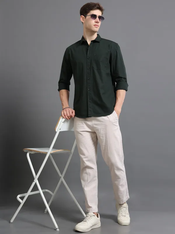 Tom_Mackler_Men_Solid_Casual_Dark_Green_Shirt