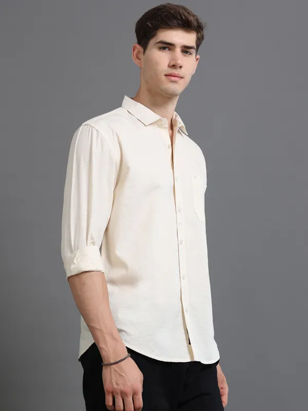 Tom_Mackler_Men_Solid_Casual_Cream_Shirt