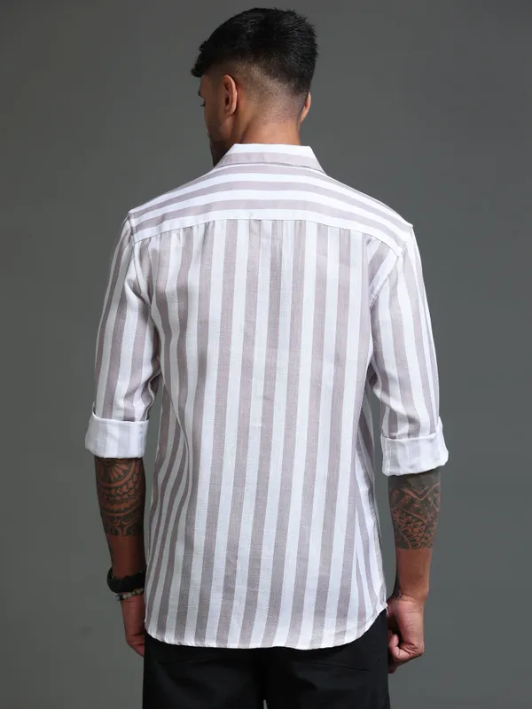 Tom_Mackler_Men_Striped_Casual_Grey_Shirt