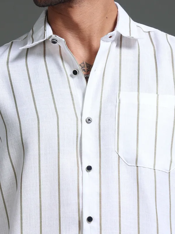 Tom_Mackler_Men_Striped_Casual_White_And_Brown_Shirt