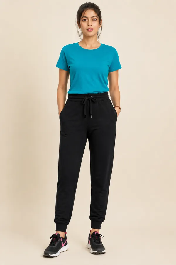 Black_Premium_Loop_Knit_With_Elastane_Joggers_For_Women