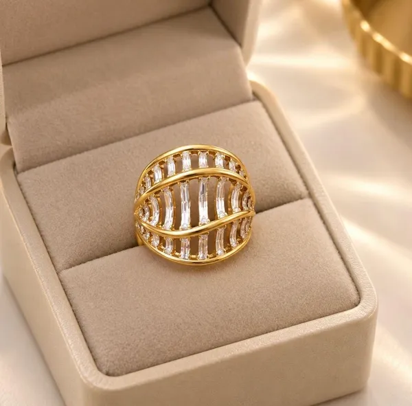 Gold_Baguette_Zircon_Cage_Statement_Ring