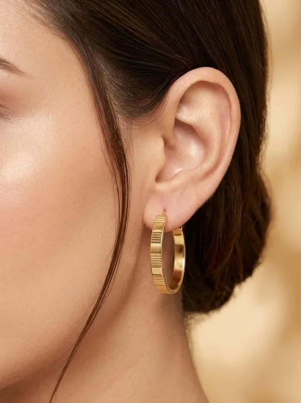 Geometric_Striped_Gold_Hoop_Earrings