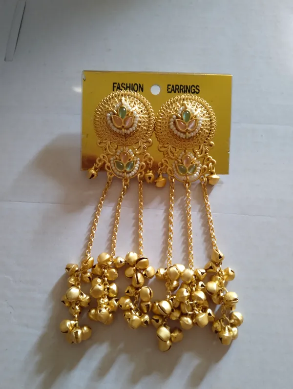 Multicolor_Gold_Tone_Alloy_Jhumka_Style_Dangler_Earrings_For_Women