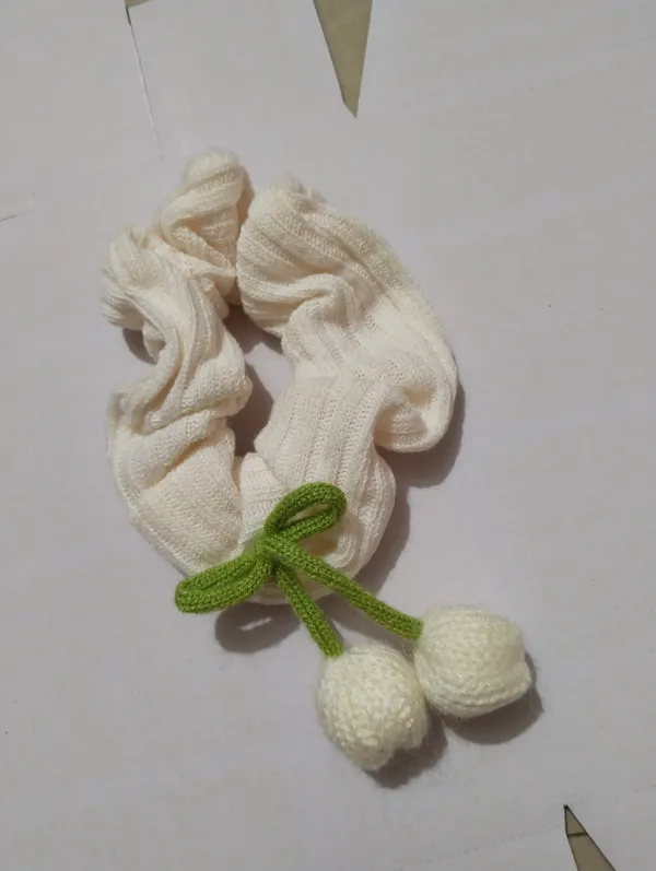 Cream_Cotton_Textured_Scrunchie_For_Women_Pack_Of_2