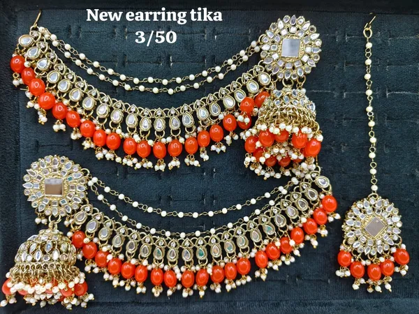 Gold_Alloy_Kundan_Bridal_Earrings_And_Maang_Tikka_For_Women