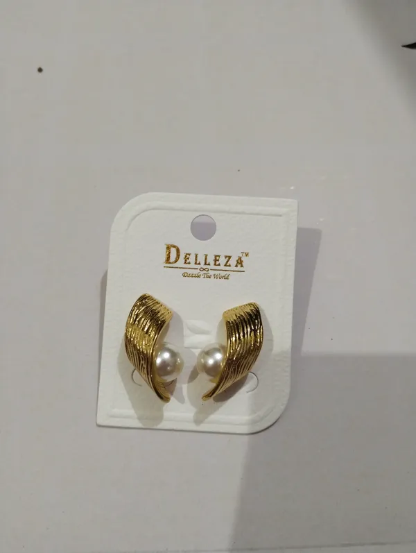 Gold_Tone_Alloy_Pearl_Stud_Earrings_For_Women_Pack_Of_2