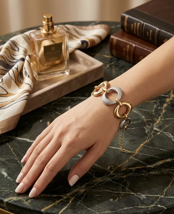 Dual_Tone_Pavé_Interlocking_Oval_Link_Bracelet