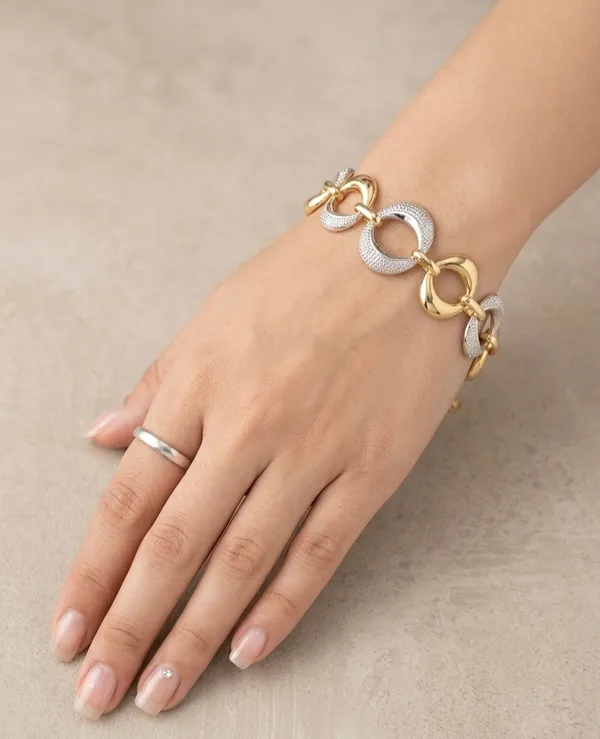Dual_Tone_Pavé_Interlocking_Oval_Link_Bracelet