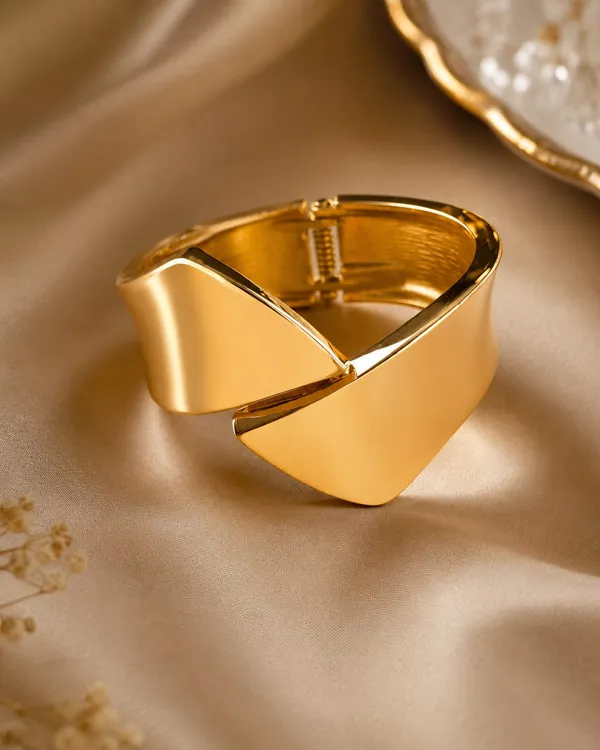 Gold_Folded_Cuff_Bracelet
