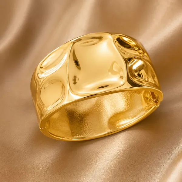 Gold_Hammered_Texture_Chunky_Cuff_Bracelet
