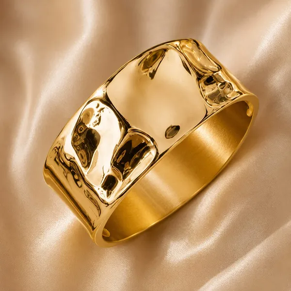 Gold_Hammered_Texture_Chunky_Cuff_Bracelet
