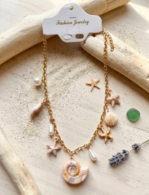 Gold_Tone_Alloy_Seashell_Charm_Necklace_For_Women