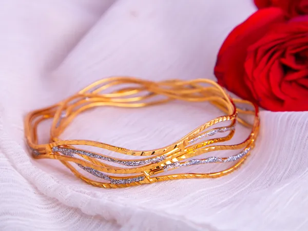 Gold_Silver_Two-Tone_Layered_Wave_Bracelet_For_Women